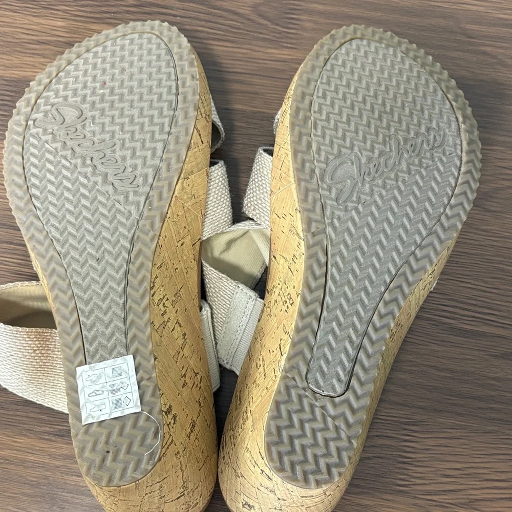 Skechers Cali Women's Tan Sandals Cork‎ Wedge Sz 10 EUC